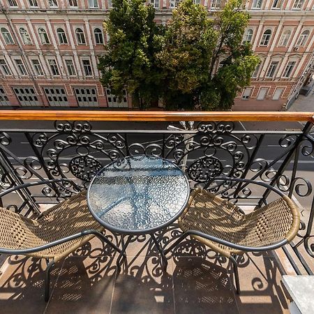 View On Sofievskaya Square Appartement Kiev Buitenkant foto